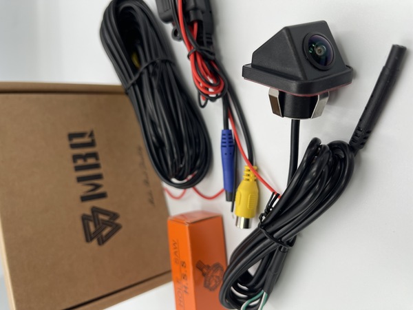 MBQ Audio AHD/CVBS/TVI 草帽倒車鏡頭 